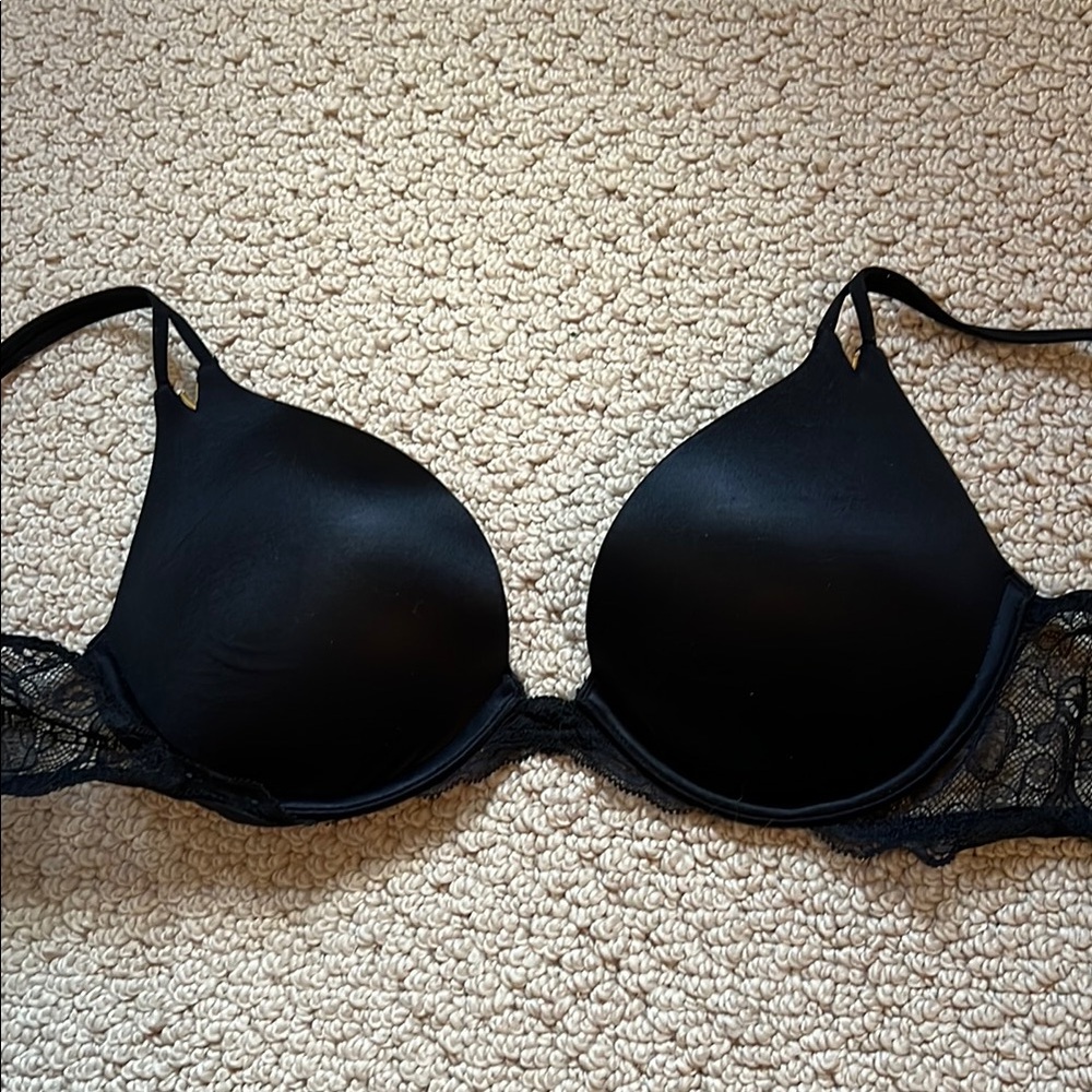 Victoria’s Secret Black Bra With Lace Band